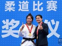 爱游戏官网-加拿大柔道选手击败对手夺得银牌