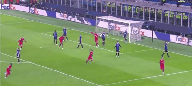 爱游戏登录-利物浦主场失利，欧冠出局风险增大