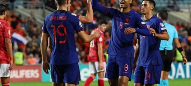 爱游戏在线登录-荷兰队大胜奥克兰队，成功晋级欧洲杯半决赛的简单介绍