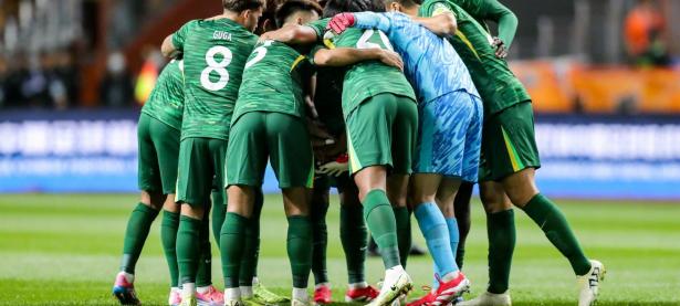 爱游戏在线-球队在比赛中展现了出色的团队合作