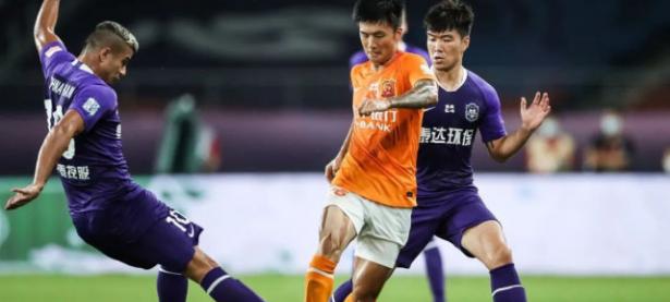 爱游戏登录入口-包含天津泰达展现强大攻势，逆转战胜对手的词条