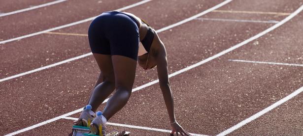 爱游戏体育官网-运动员突破极限，实现个人突破