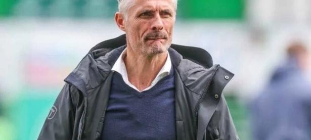 爱游戏官方入口-沙尔克关键进球助球队保级，主教练饱受赞誉的简单介绍