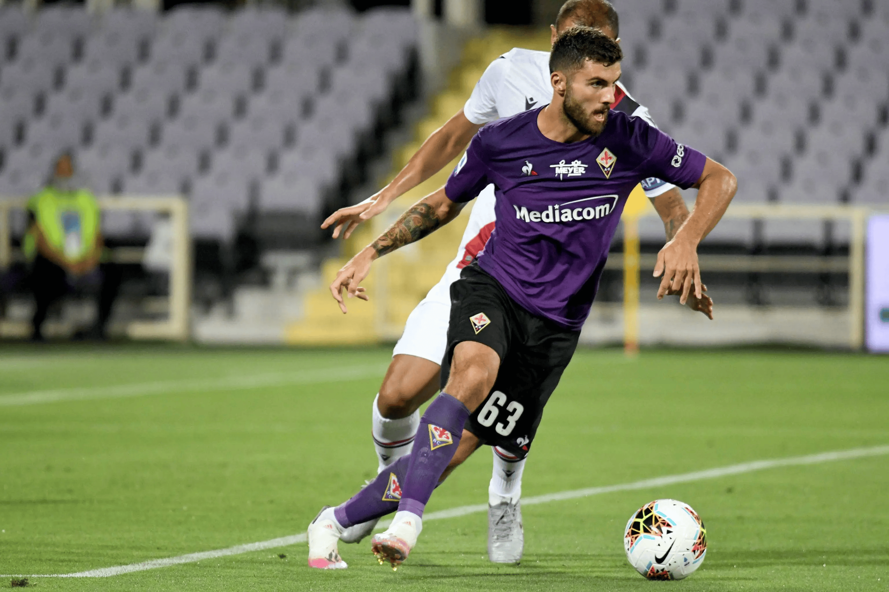 佛罗伦萨主教练透露战术，力求胜利的简单介绍