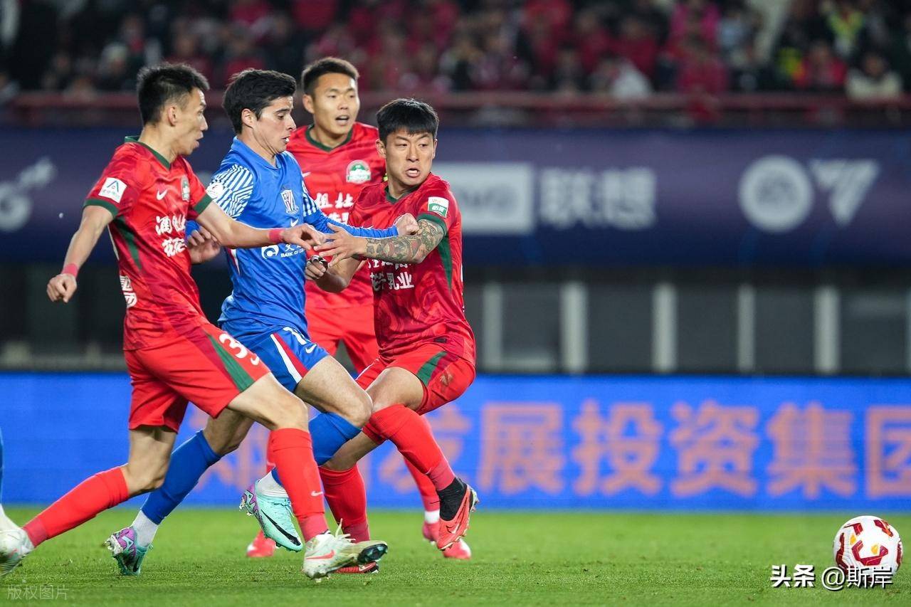 申花新援表现抢眼，助球队取得首胜