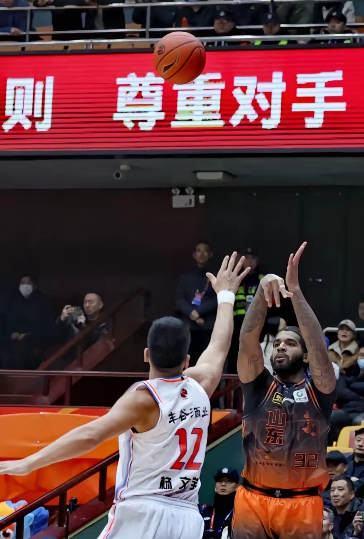 新疆男篮迎来连胜，成为焦点