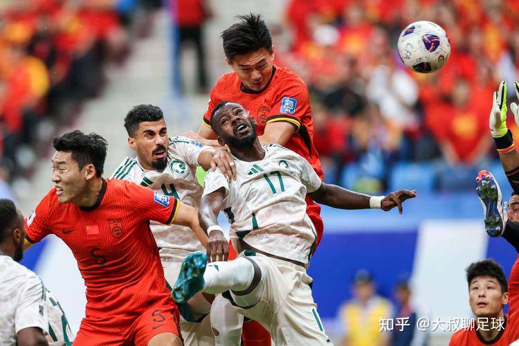 国内足球又迎激烈对决!顶尖球队争夺胜利的简单介绍 国内足球又迎激烈对决!顶尖球队争夺胜利的简单介绍