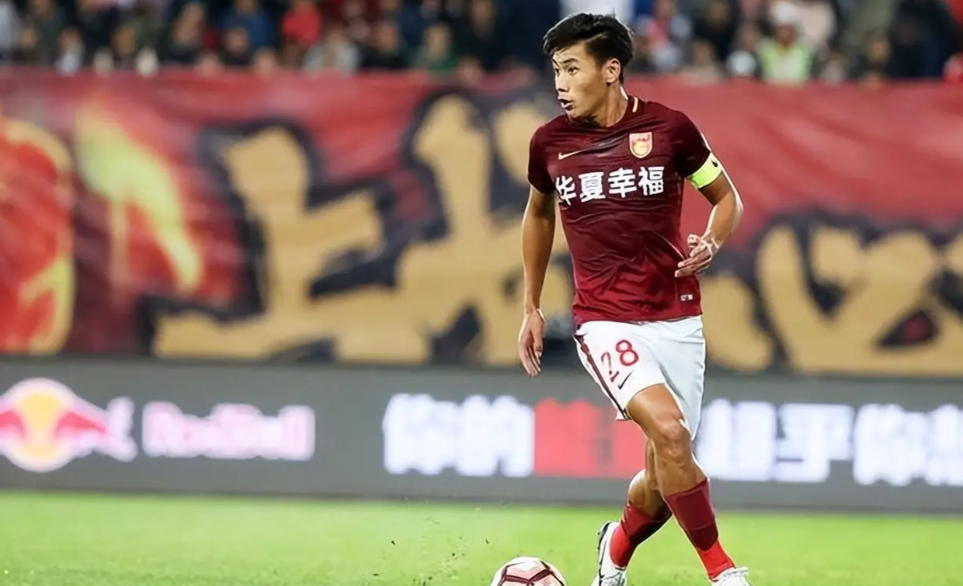 河北华夏幸福客场不敌上海绿地申花,失去领先优势的简单介绍 河北华夏幸福客场不敌上海绿地申花,失去领先优势的简单介绍