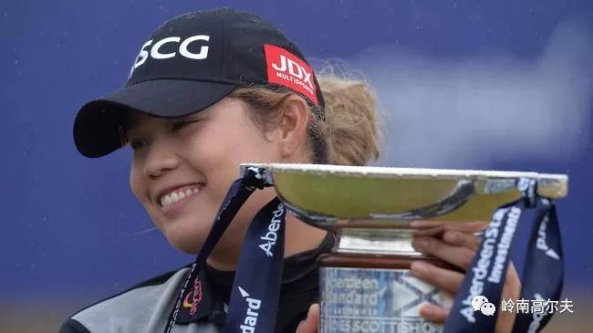 苏格兰选手在高尔夫赛中取得优异成绩 苏格兰选手在高尔夫赛中取得优异成绩
