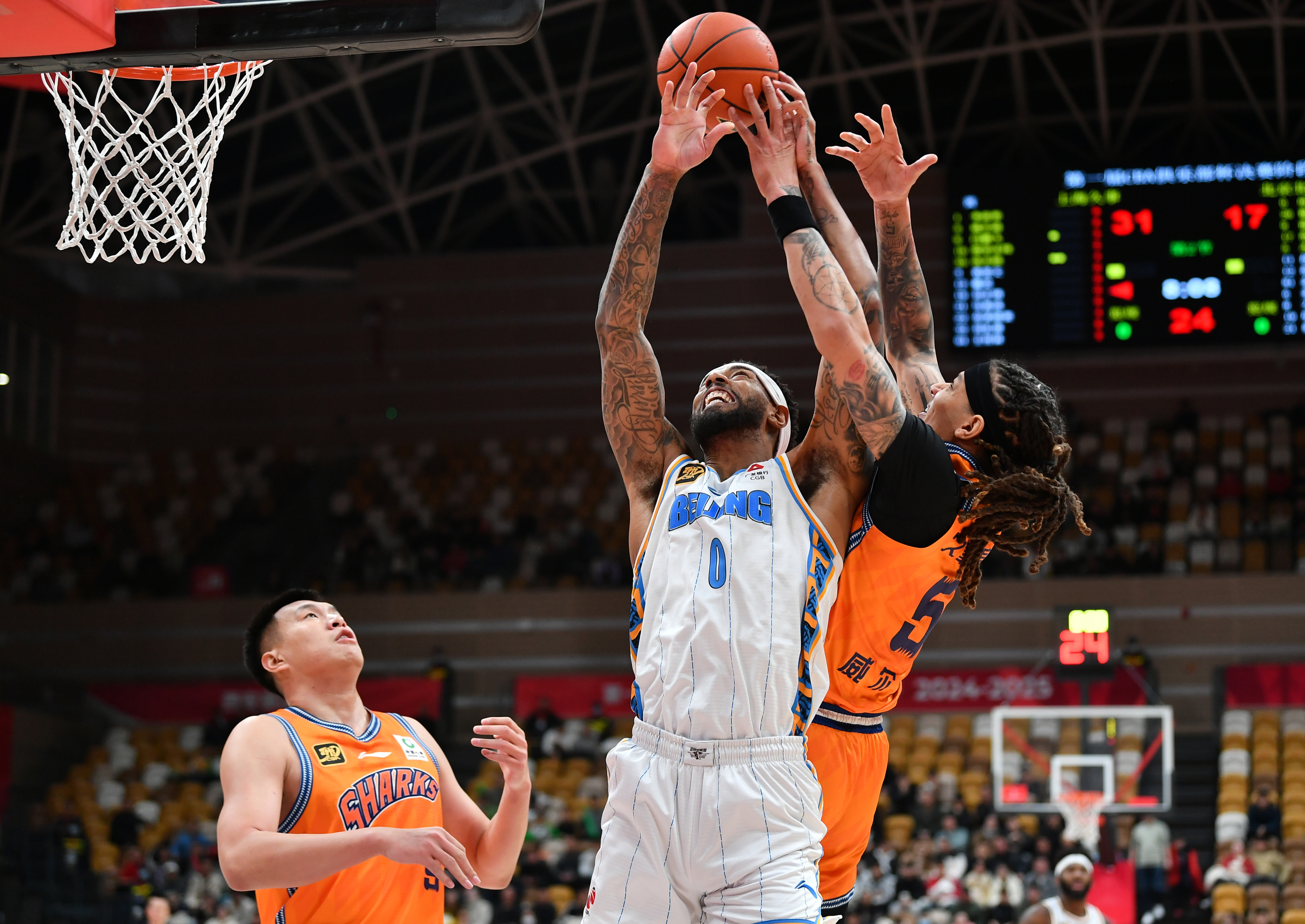 包含精彩对决频现,热闹喧天,赛场瞬间燃烧的词条 包含精彩对决频现,热闹喧天,赛场瞬间燃烧的词条