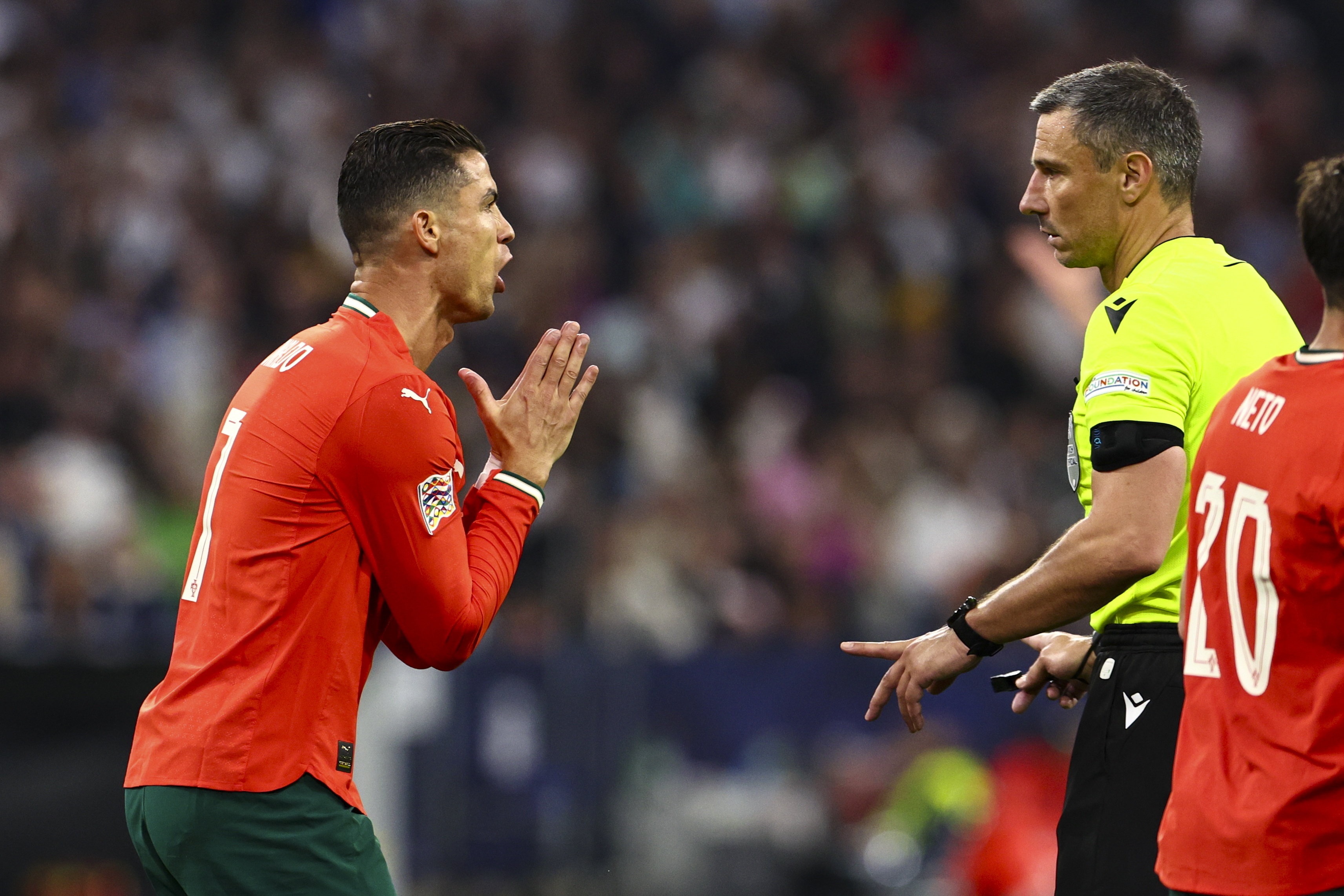 葡萄牙遗憾败北,止步欧国联四强 葡萄牙遗憾败北,止步欧国联四强