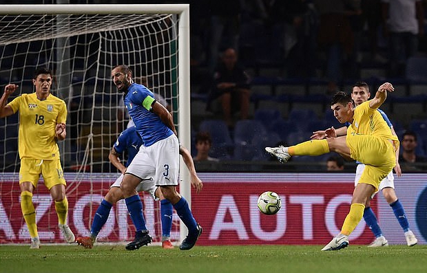 马里诺夫斯基表现出色，波兰战胜奥地利的简单介绍